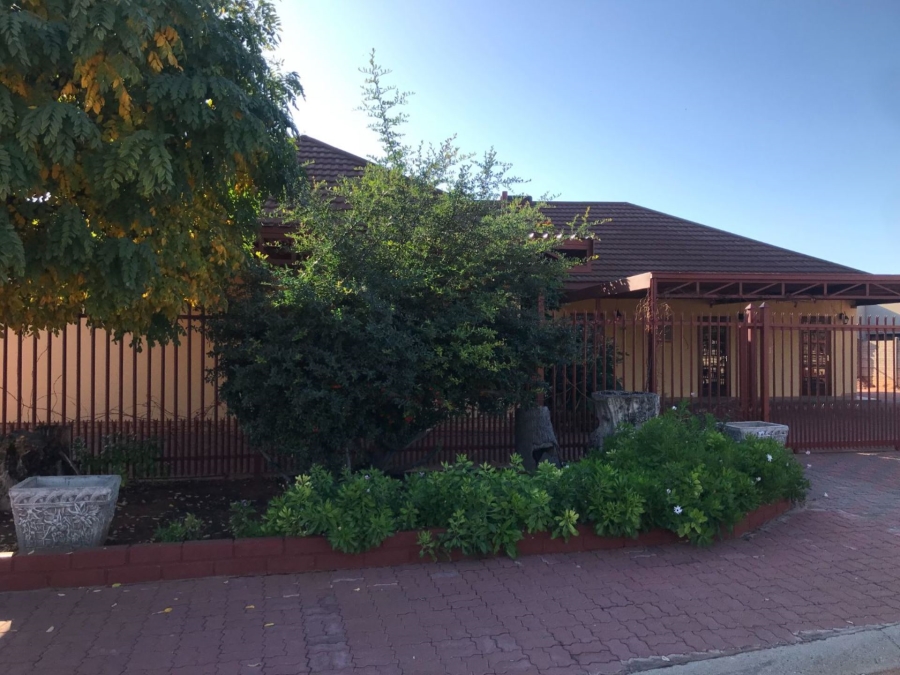 4 Bedroom Property for Sale in Oosterville Northern Cape